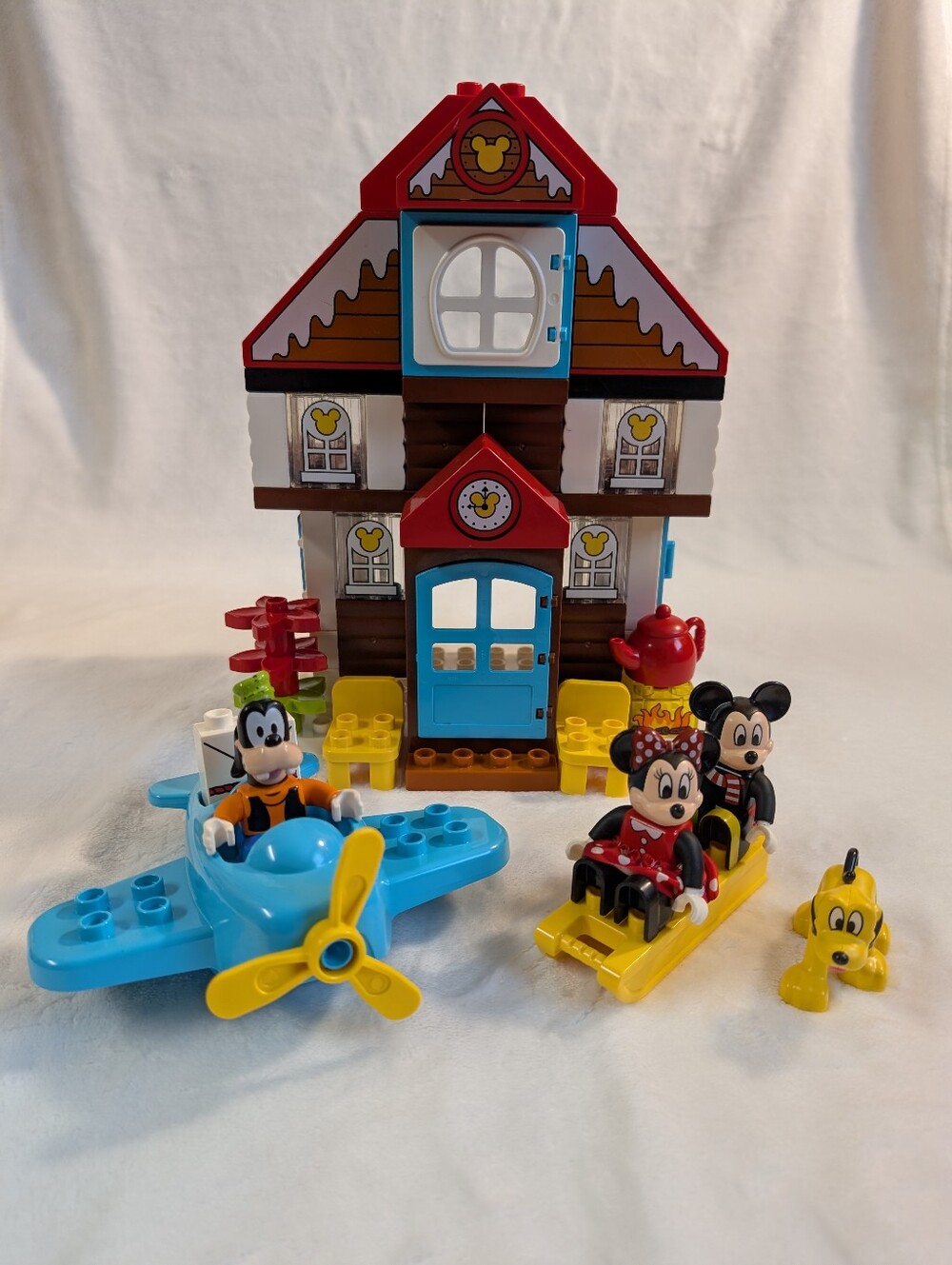 Lego Duplo Mickey's Vacation House #10889, 2019